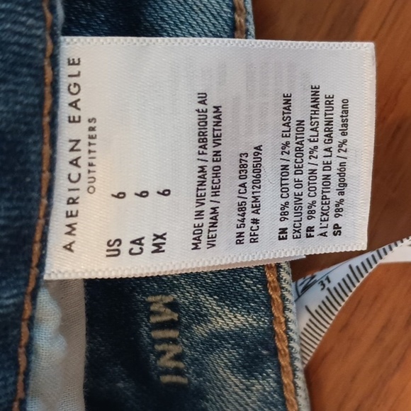 AMERICAN Eagle distressed denim skirt. Supercute for school.Size 6.Spring! - Picture 9 of 10